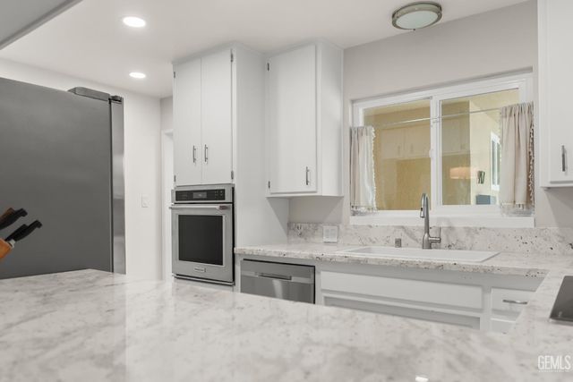 917 2nd Street, Taft, CA 93268