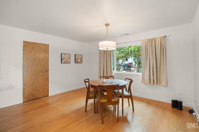 917 2nd Street, Taft, CA 93268