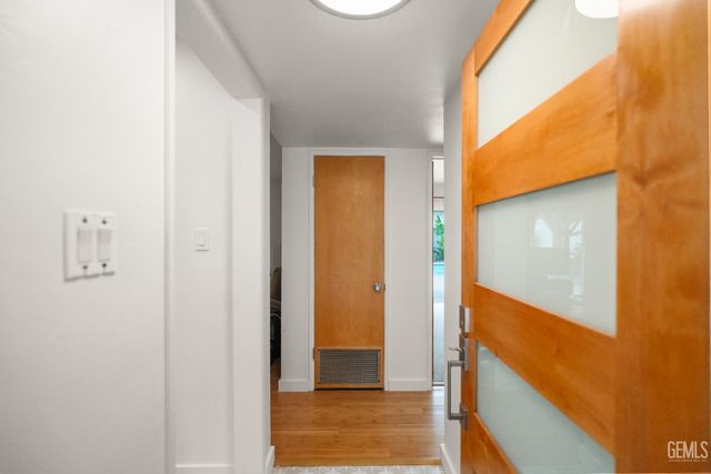 917 2nd Street, Taft, CA 93268