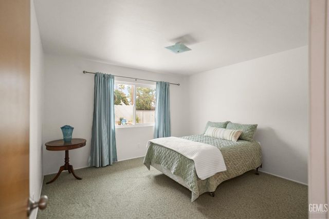 917 2nd Street, Taft, CA 93268