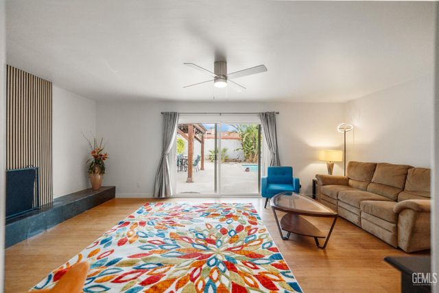 917 2nd Street, Taft, CA 93268