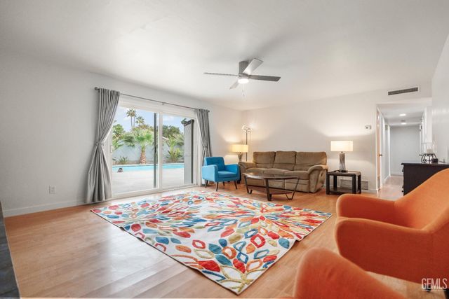 917 2nd Street, Taft, CA 93268