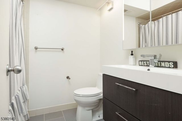 90 Farnham Sq 290, Sayreville Boro, NJ 08859