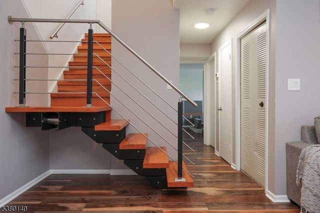 90 Farnham Sq 290, Sayreville Boro, NJ 08859