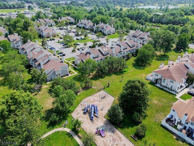 90 Farnham Sq 290, Sayreville Boro, NJ 08859