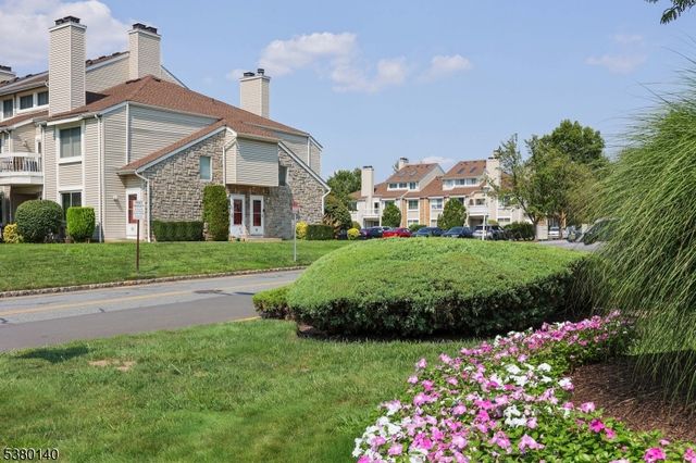 90 Farnham Sq 290, Sayreville Boro, NJ 08859