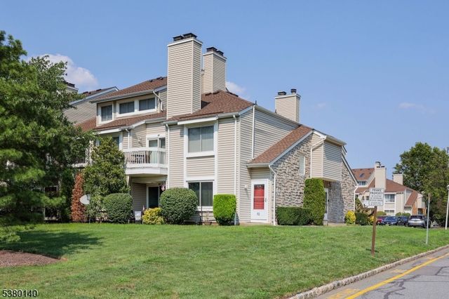 90 Farnham Sq 290, Sayreville Boro, NJ 08859