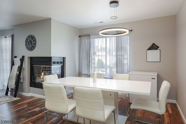 90 Farnham Sq 290, Sayreville Boro, NJ 08859