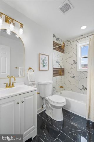 2500 QUANTICO AVE, Baltimore, MD 21215