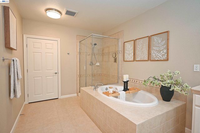 4739 Perugia St, Dublin, CA 94568