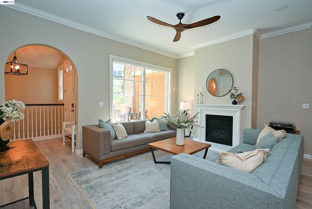 4739 Perugia St, Dublin, CA 94568
