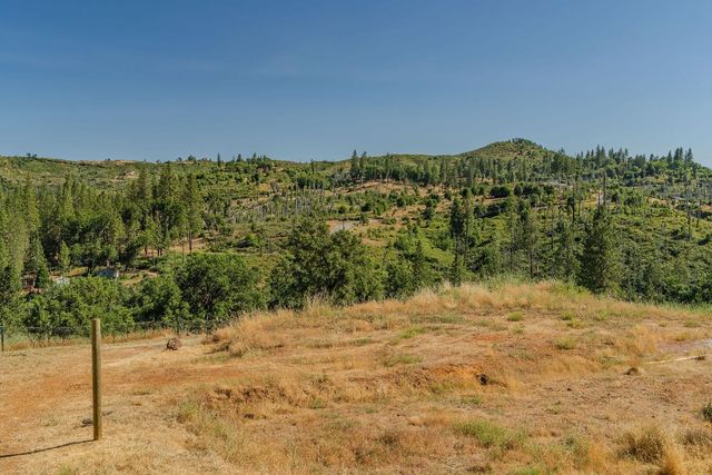 8133 West Old Emigrant Trl, Mountain Ranch, CA 95246