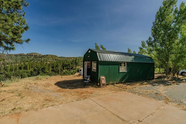 8133 West Old Emigrant Trl, Mountain Ranch, CA 95246