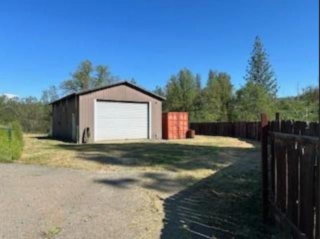 8133 West Old Emigrant Trl, Mountain Ranch, CA 95246