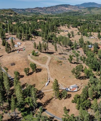 8133 West Old Emigrant Trl, Mountain Ranch, CA 95246