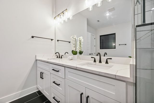 16 Blairmont Ct, Winchester, TN 37398