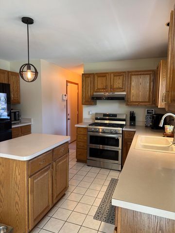 2961 Hillcrest Drive, Dyer, IN 46311