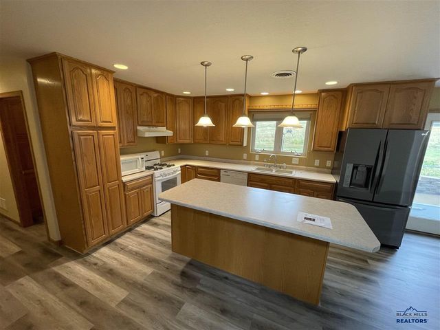 633 Maple Drive, Spearfish, SD 57783