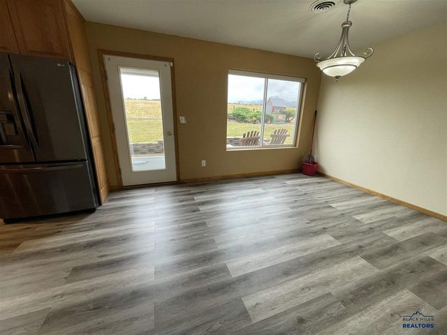 633 Maple Drive, Spearfish, SD 57783