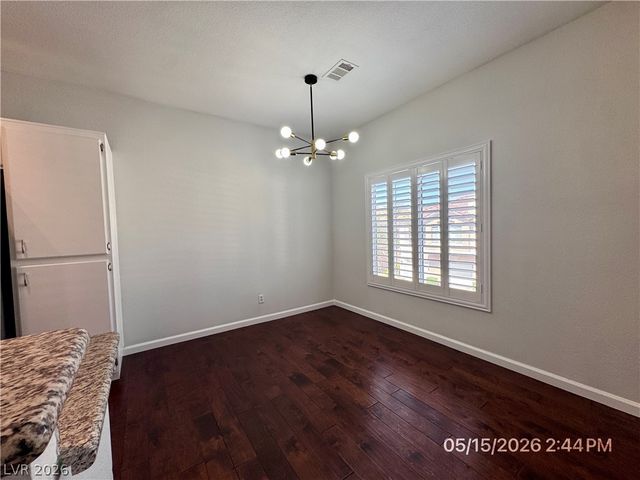 251 South Green Valley Parkway 2421, Henderson, NV 89012