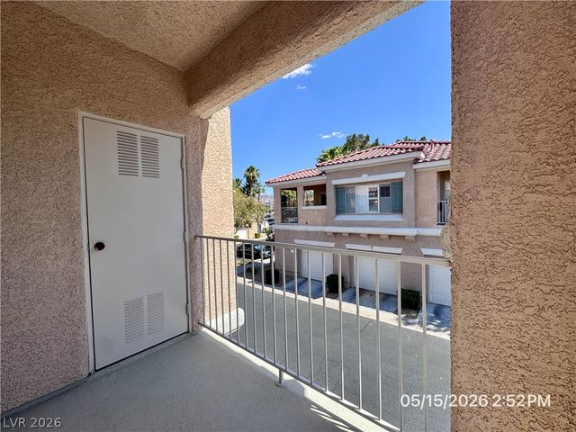 251 South Green Valley Parkway 2421, Henderson, NV 89012