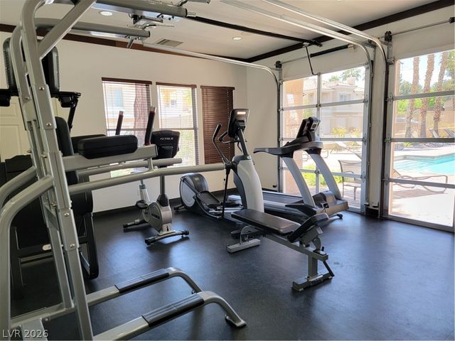 251 South Green Valley Parkway 2421, Henderson, NV 89012