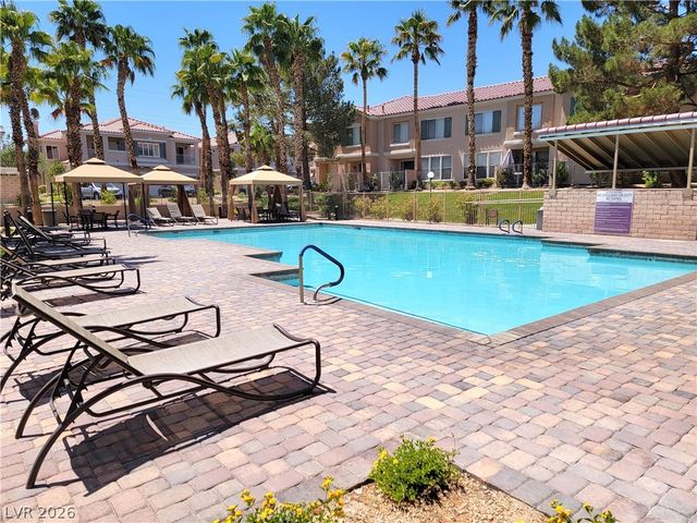251 South Green Valley Parkway 2421, Henderson, NV 89012