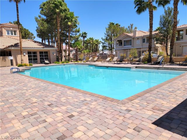 251 South Green Valley Parkway 2421, Henderson, NV 89012