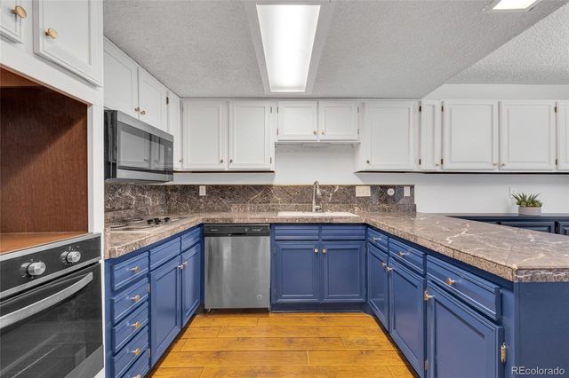 7165 S Vine Circle, Centennial, CO 80122