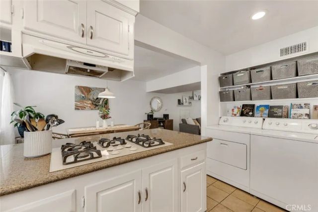 14238 Dickens Street 3, Sherman Oaks, CA 91423