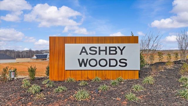 231 Abraham Way, Boiling Springs, SC 29316