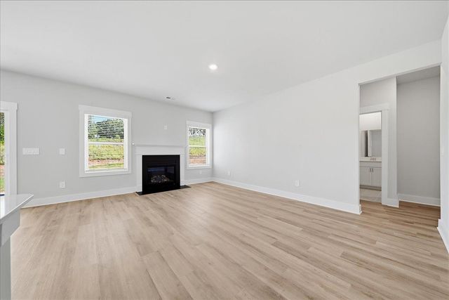 231 Abraham Way, Boiling Springs, SC 29316