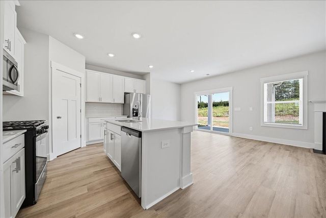 231 Abraham Way, Boiling Springs, SC 29316