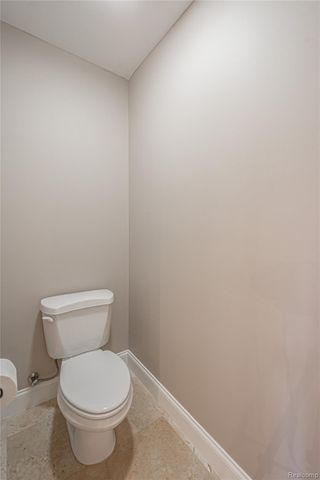 5429 Shorewood Drive, Fort Gratiot Charter Township, MI 48059