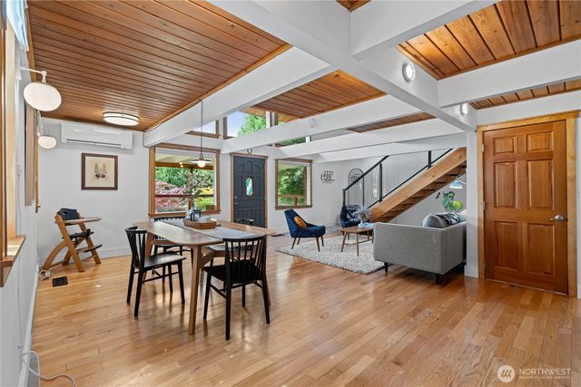 3555 S Holmes View Drive, Langley, WA 98260