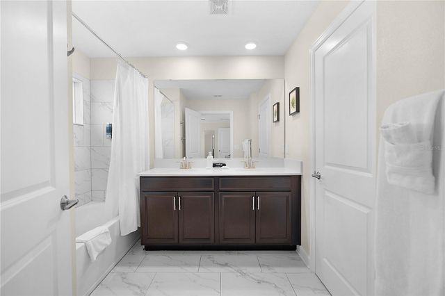 1120 CHALLENGE DRIVE, Davenport, FL 33896