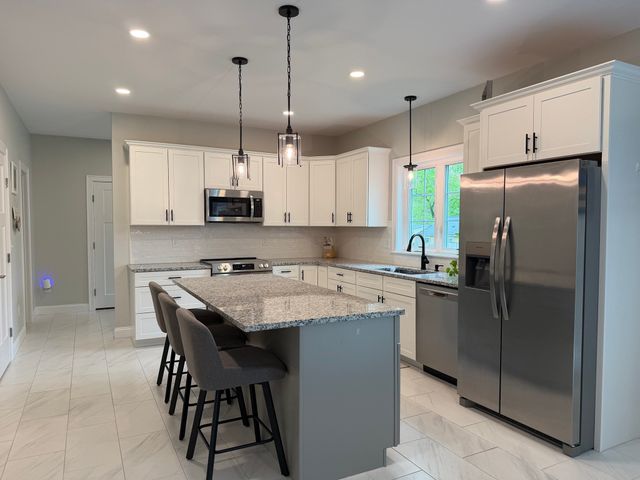 12 Woodruff Rd, Clinton, MA 01510