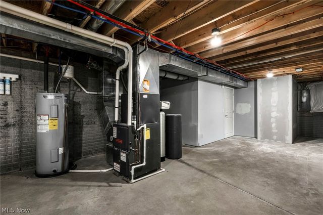 10400 Maryland Street, Aurora, OH 44202