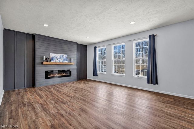 10400 Maryland Street, Aurora, OH 44202