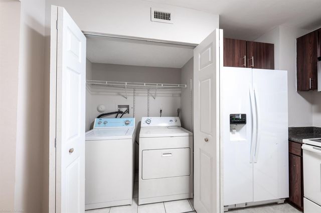 3469 NW 44th Street 101, Oakland Park, FL 33309