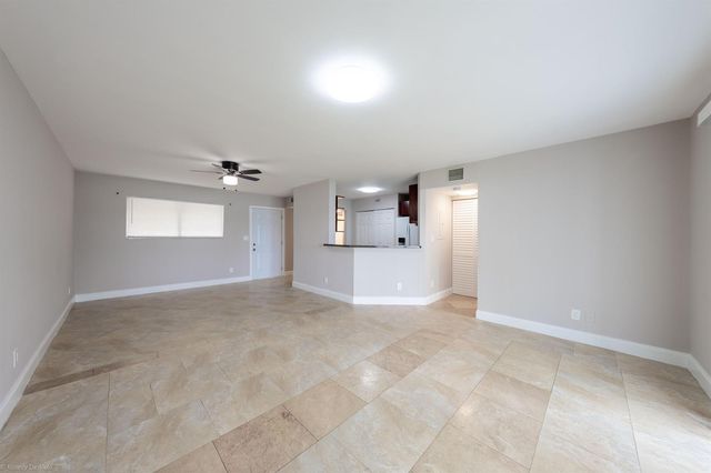 3469 NW 44th Street 101, Oakland Park, FL 33309