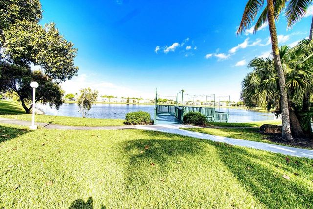 3469 NW 44th Street 101, Oakland Park, FL 33309