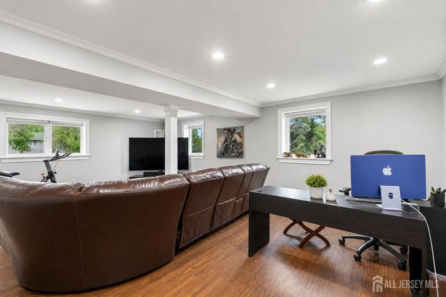 36 Mitchell Avenue, Piscataway, NJ 08854