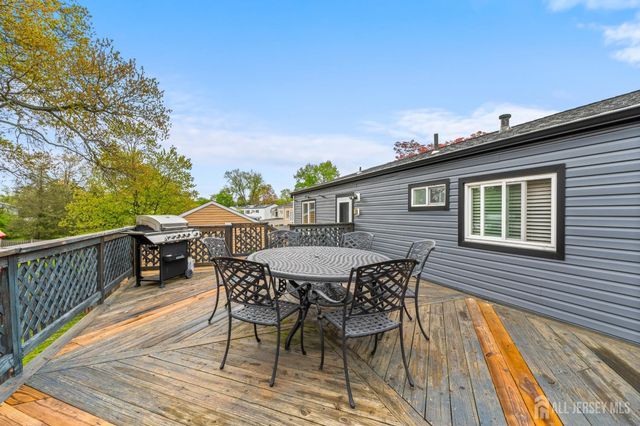 36 Mitchell Avenue, Piscataway, NJ 08854
