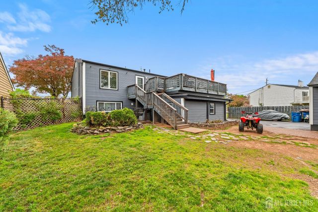 36 Mitchell Avenue, Piscataway, NJ 08854