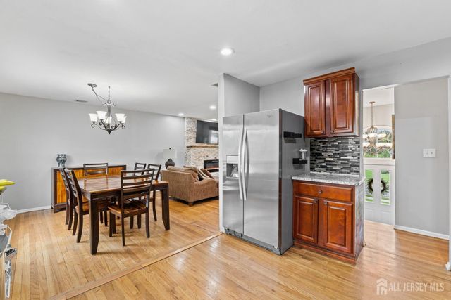 36 Mitchell Avenue, Piscataway, NJ 08854
