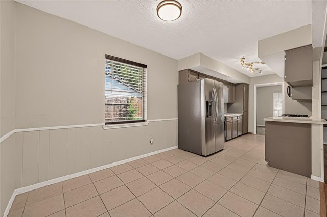 21719 Meadowhill Drive, Spring, TX 77388