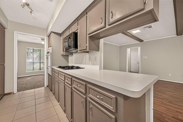 21719 Meadowhill Drive, Spring, TX 77388