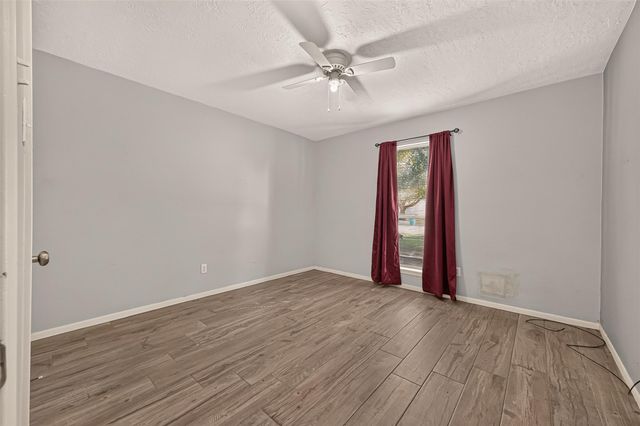 21719 Meadowhill Drive, Spring, TX 77388