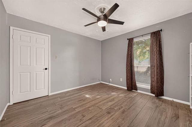 21719 Meadowhill Drive, Spring, TX 77388